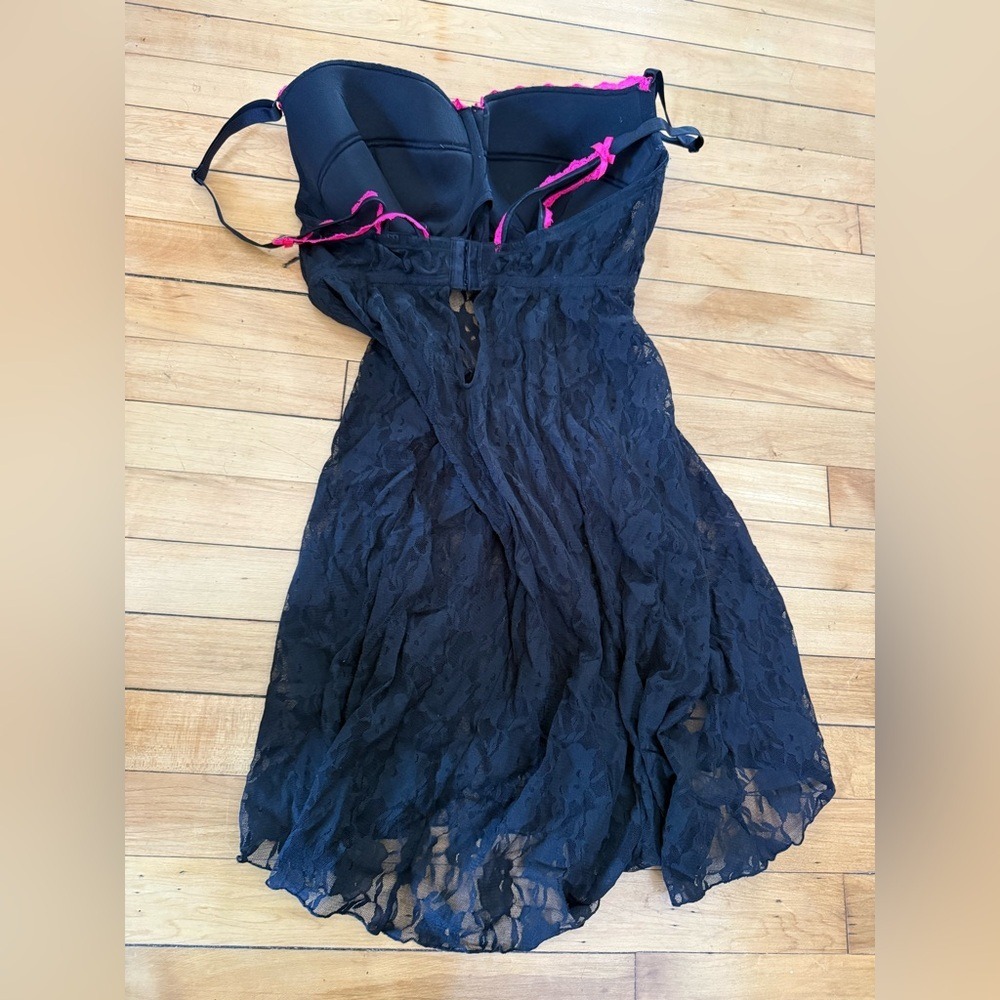 Smart & Sexy black and‎ hot pink lace babydoll nightie - Picture 5 of 5